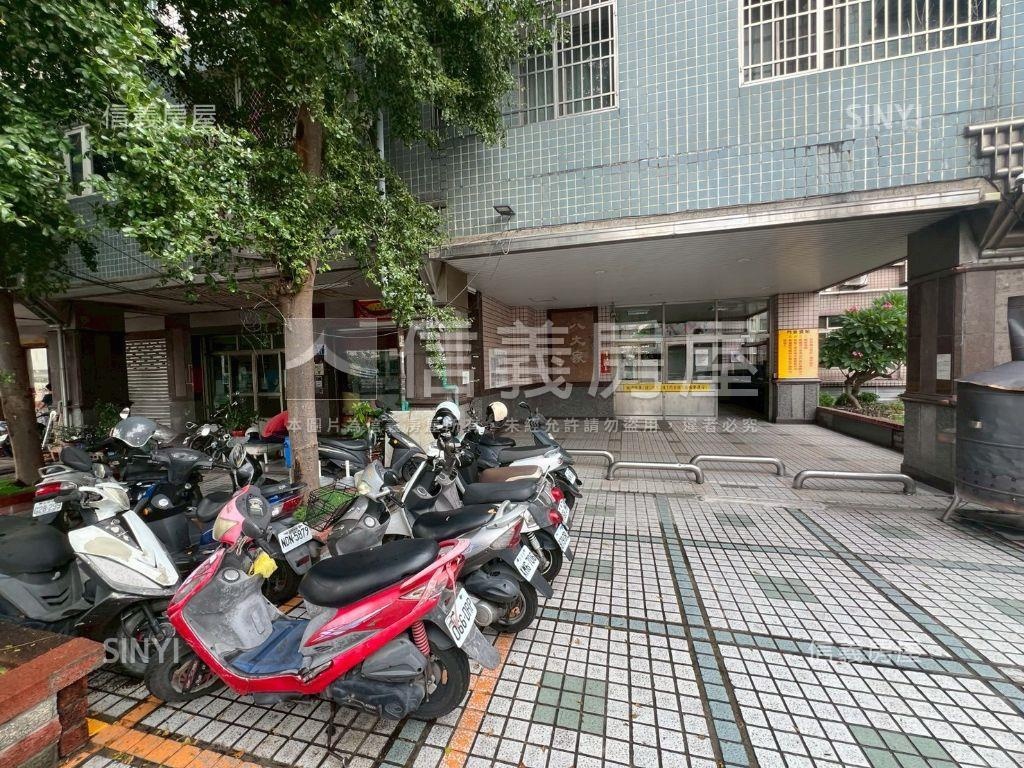 由鉅八大家金店面房屋室內格局與周邊環境