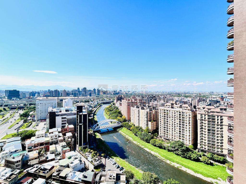 中悅帝寶靜謐景觀美宅房屋室內格局與周邊環境