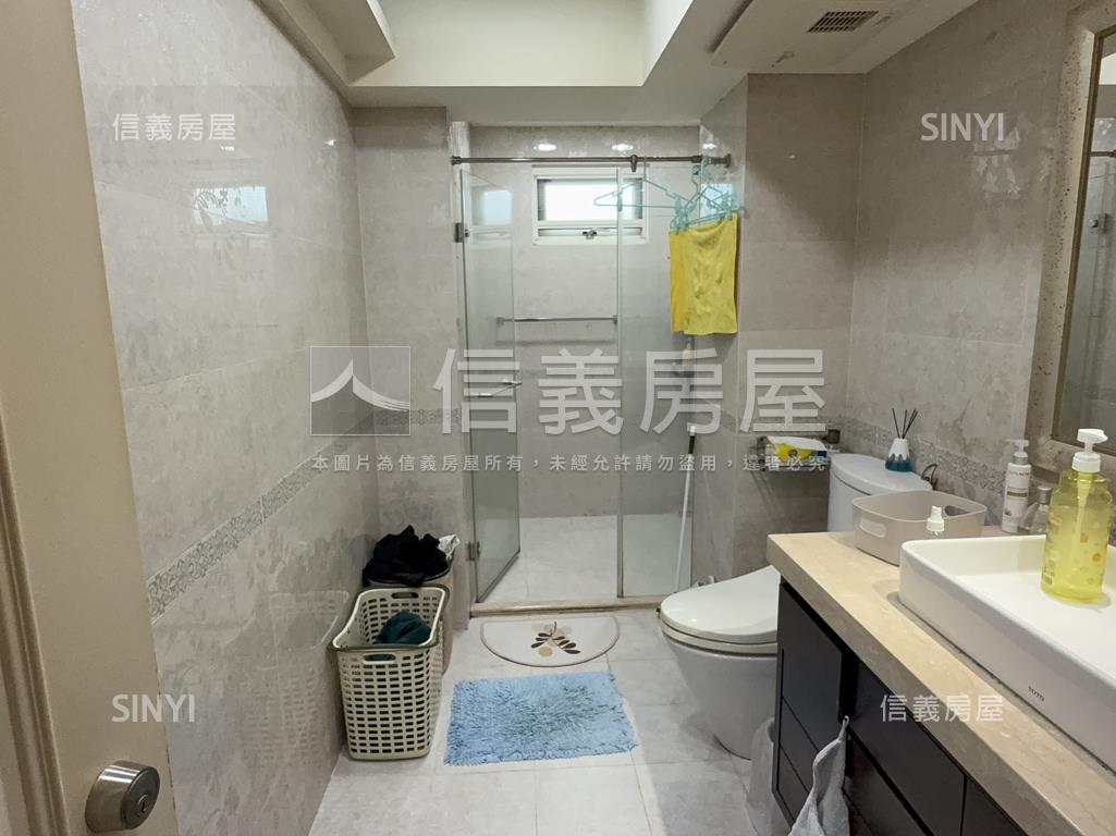 邊間電梯三面採光房屋室內格局與周邊環境