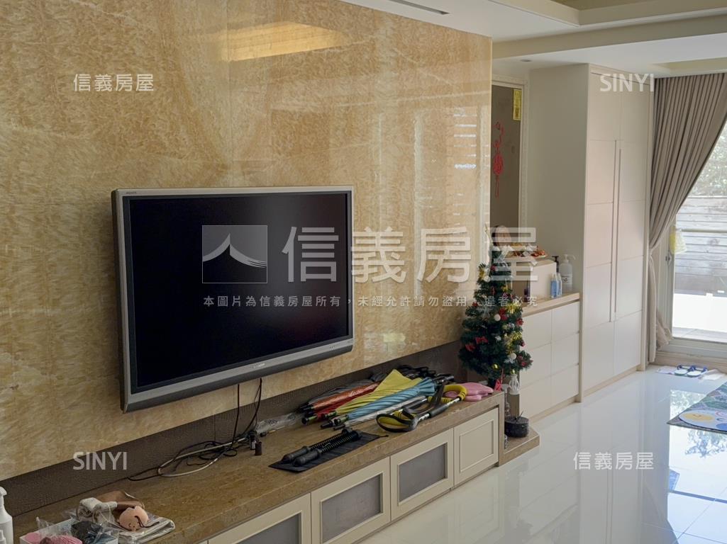 邊間電梯三面採光房屋室內格局與周邊環境