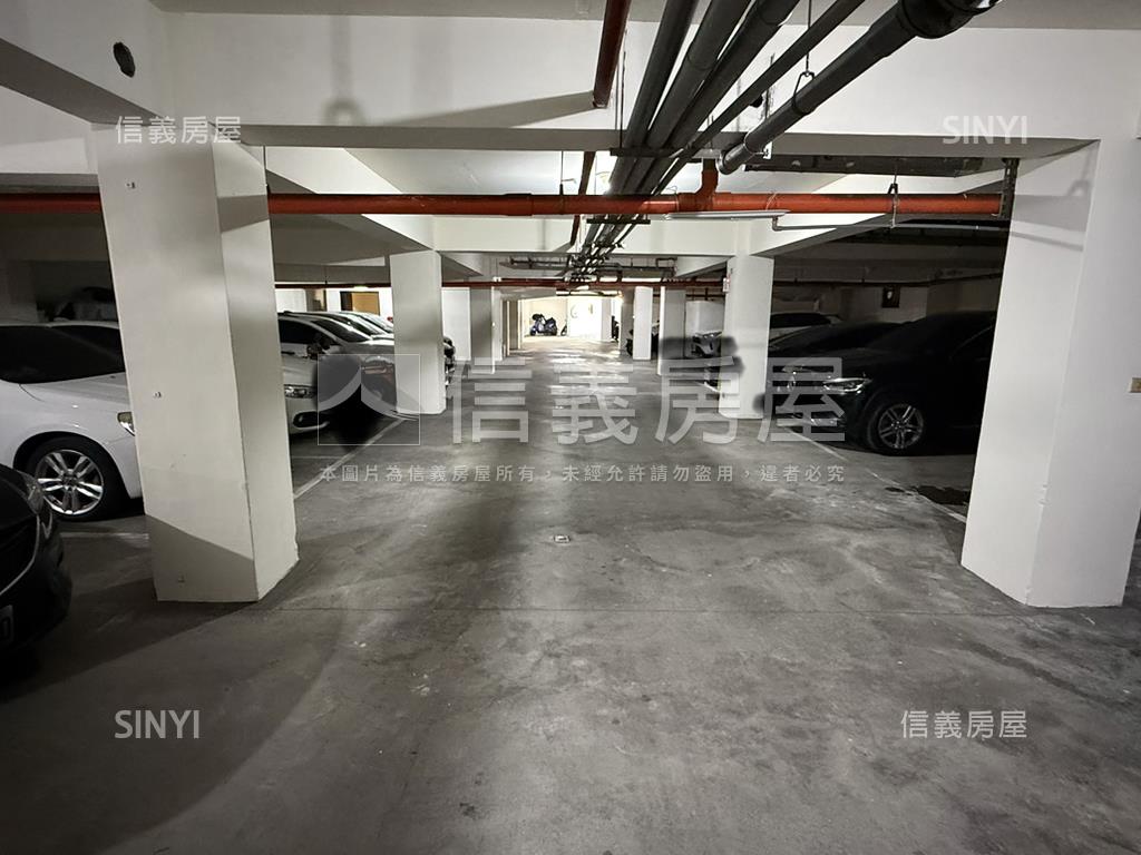 邊間電梯三面採光房屋室內格局與周邊環境