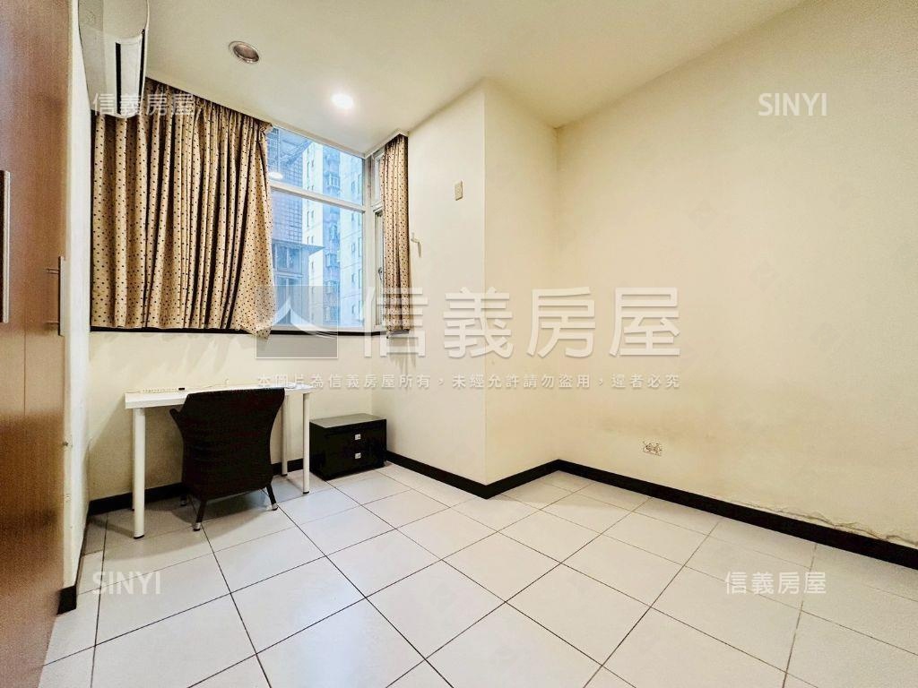 觀海極品開闊視野綠意山景房屋室內格局與周邊環境