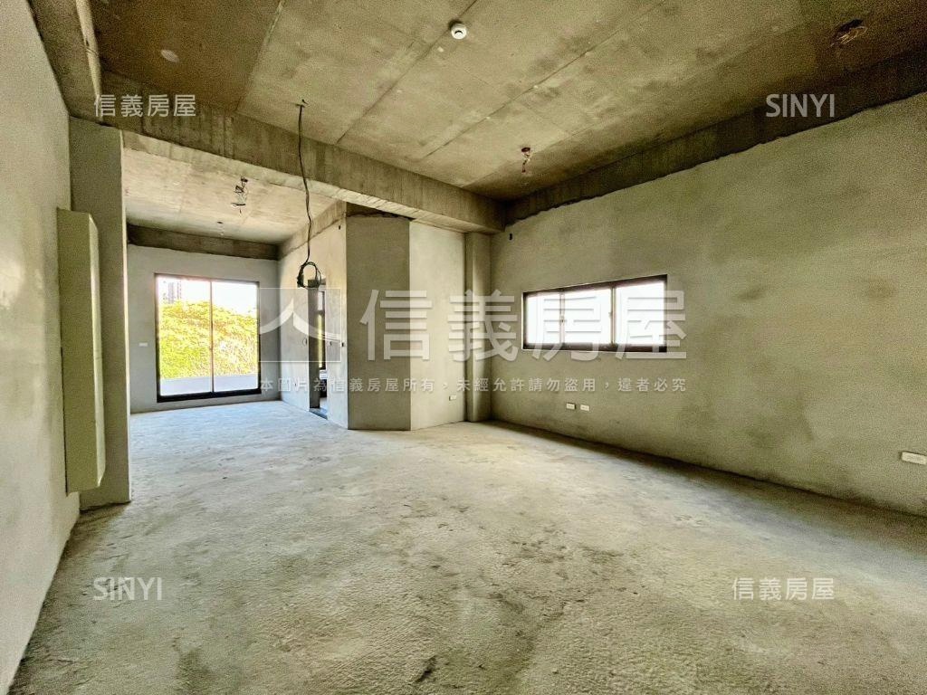 面公園全新完工電梯別墅Ａ房屋室內格局與周邊環境