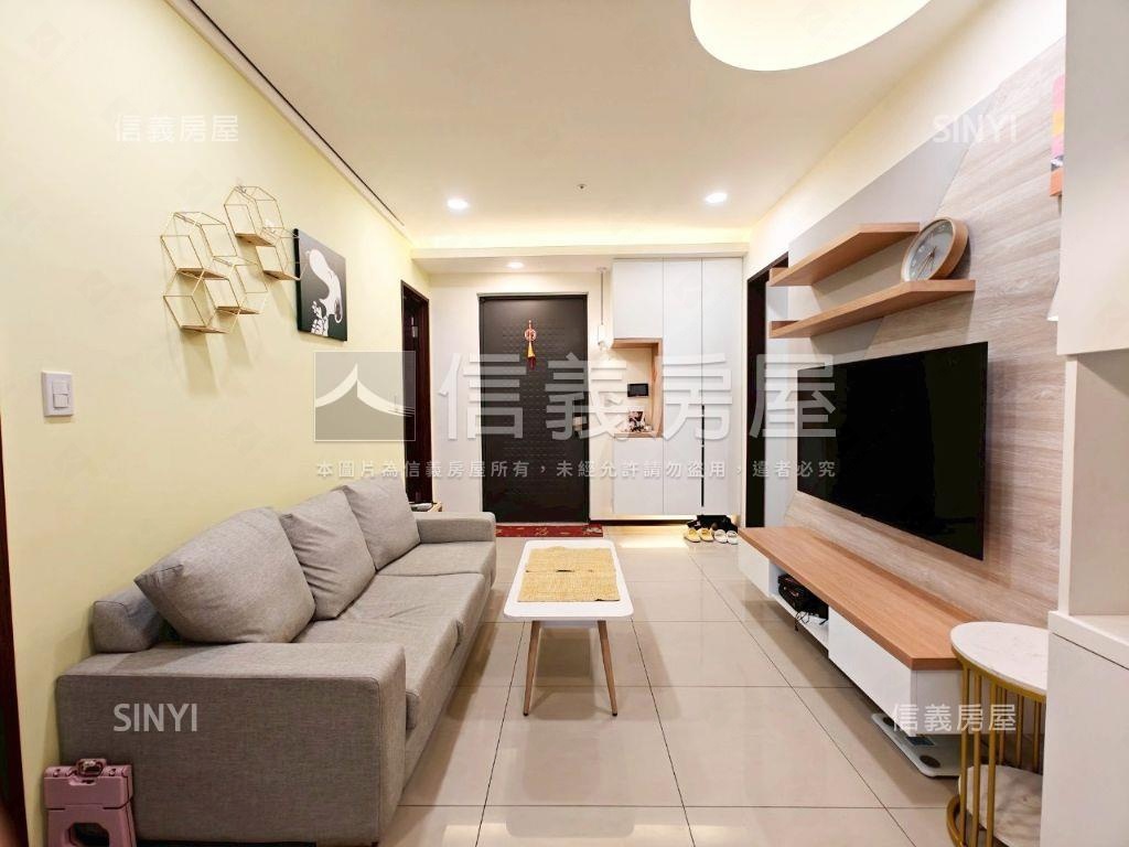 美妝２房坡平車位房屋室內格局與周邊環境