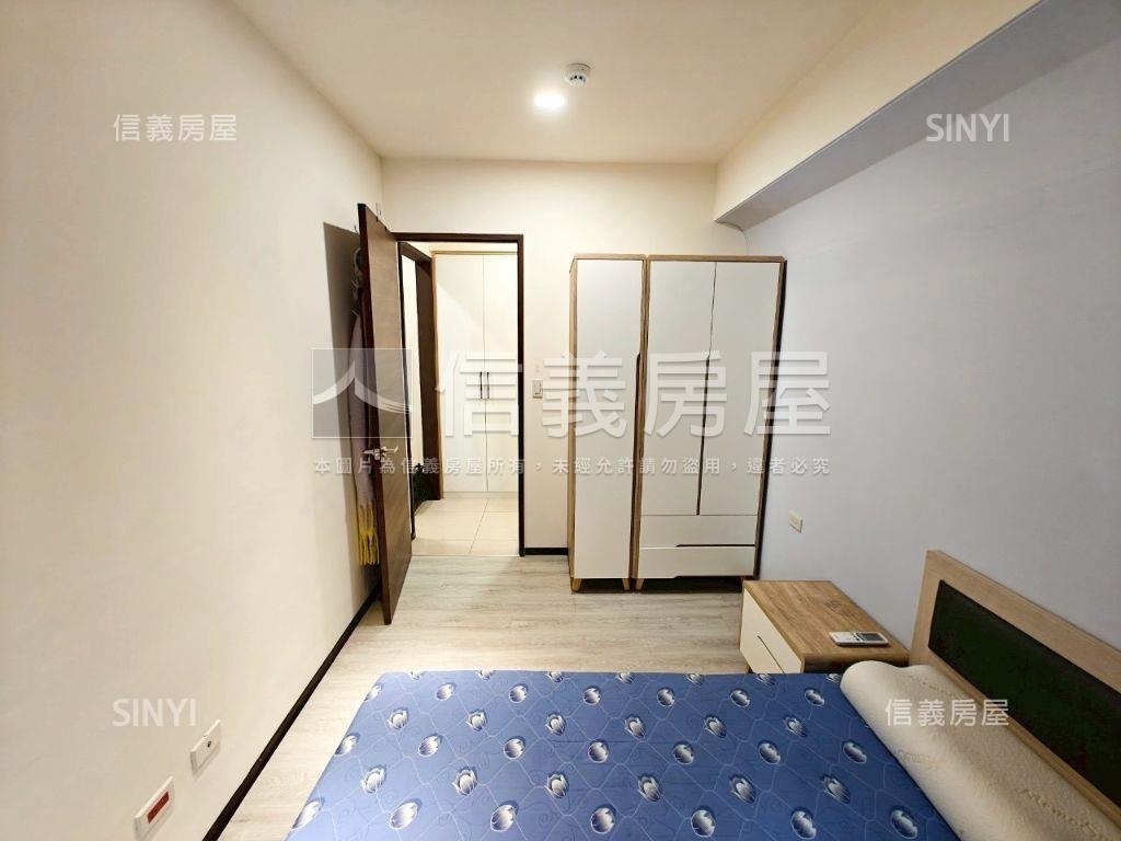 美妝２房坡平車位房屋室內格局與周邊環境