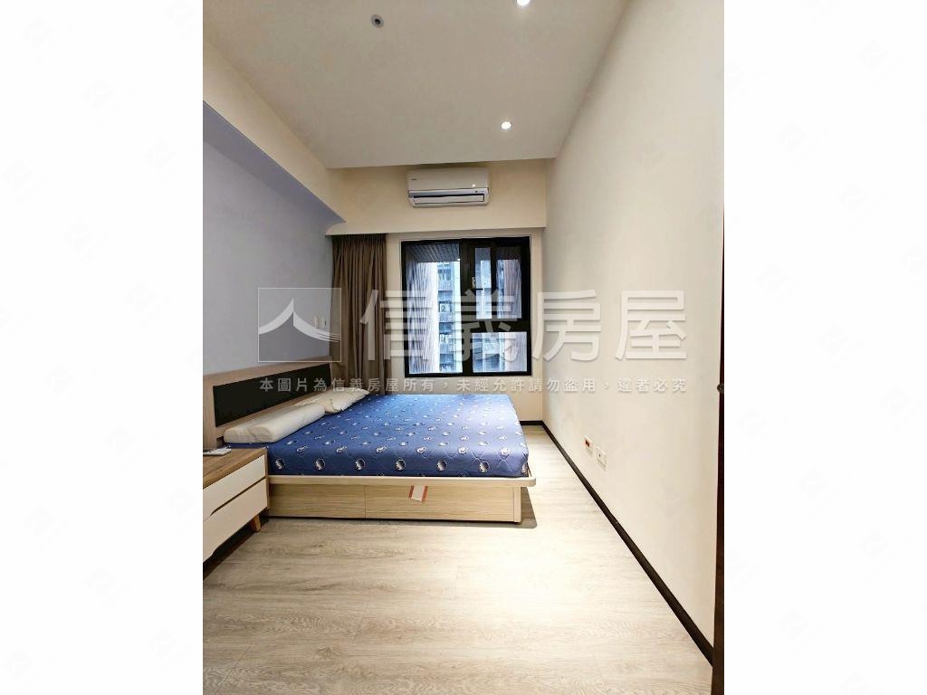 美妝２房坡平車位房屋室內格局與周邊環境