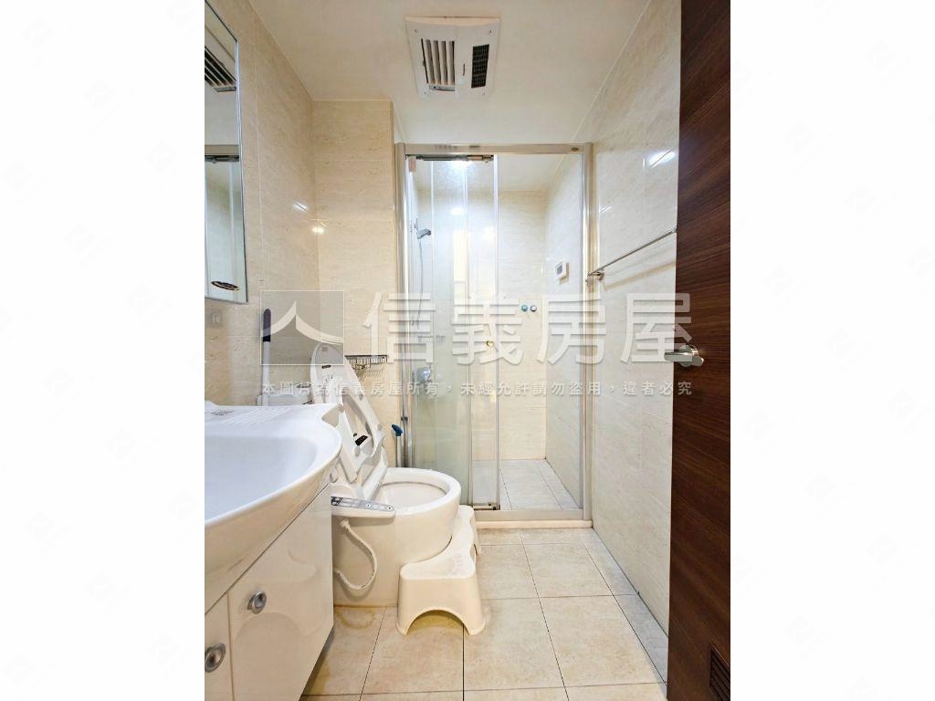 稀有層峰精裝電梯房屋室內格局與周邊環境