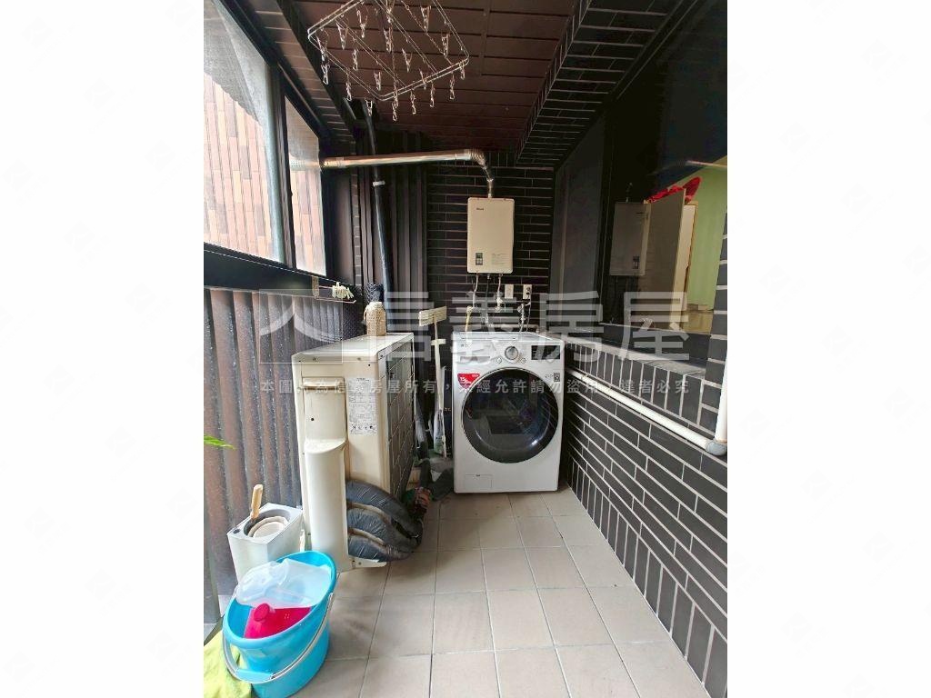 稀有層峰精裝電梯房屋室內格局與周邊環境