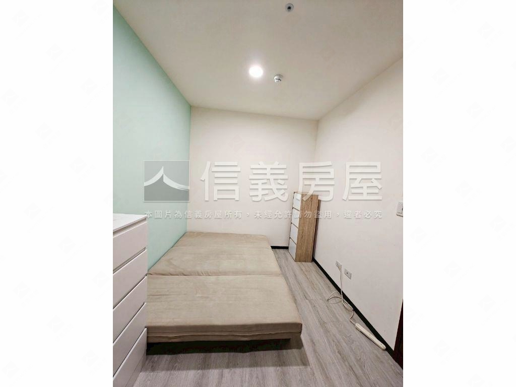 稀有層峰精裝電梯房屋室內格局與周邊環境