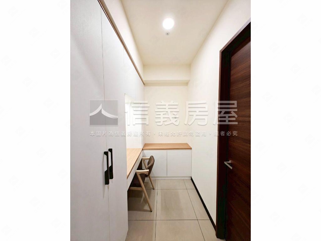 稀有層峰精裝電梯房屋室內格局與周邊環境