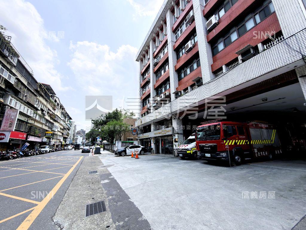 東湖大邊間視野佳機能豐富房屋室內格局與周邊環境