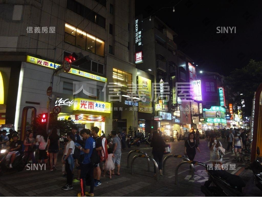逢甲黃金收租店面讚房屋室內格局與周邊環境