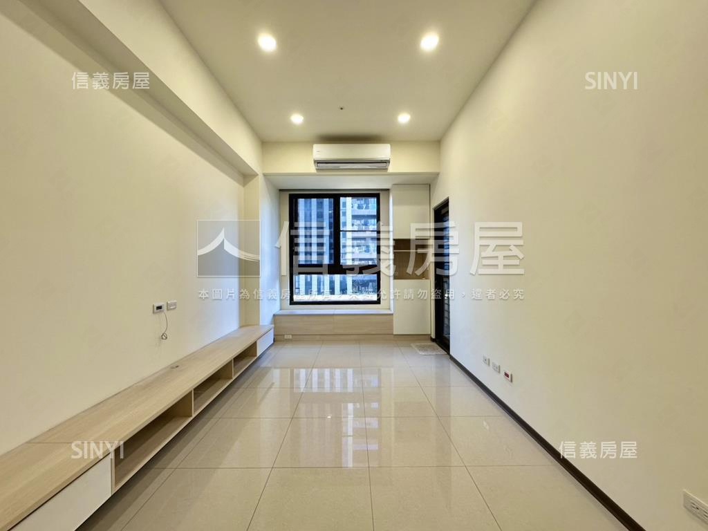 副都心住宅兩房坡平車位房屋室內格局與周邊環境