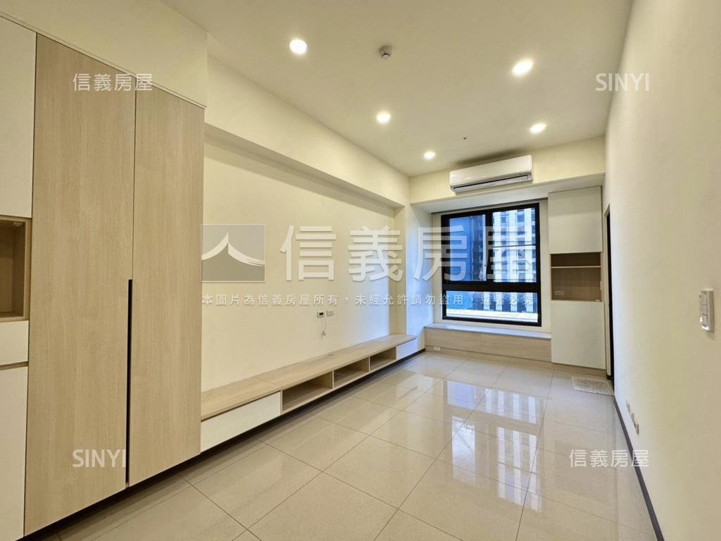 副都心住宅兩房坡平車位房屋室內格局與周邊環境