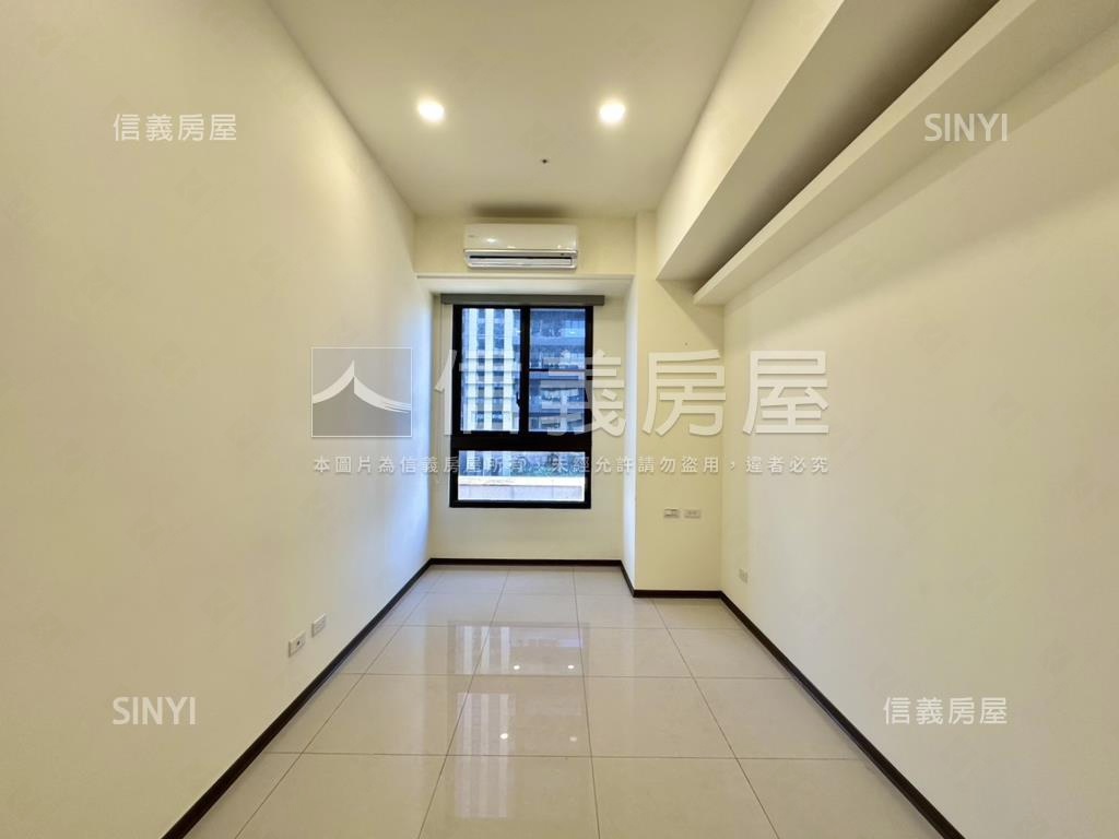 副都心住宅兩房坡平車位房屋室內格局與周邊環境