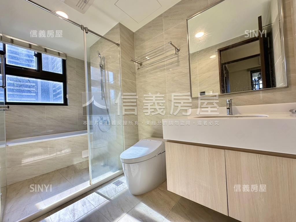 副都心住宅兩房坡平車位房屋室內格局與周邊環境