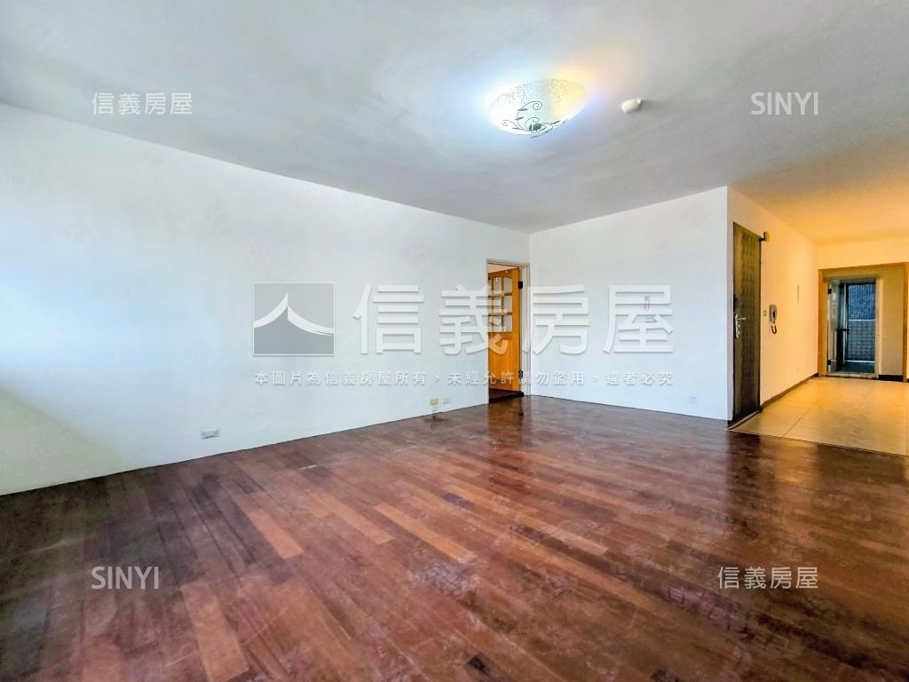 民生社區電梯遠眺陽明山景房屋室內格局與周邊環境