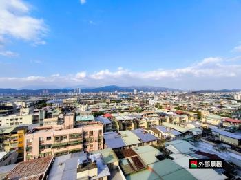 民生社區電梯遠眺陽明山景