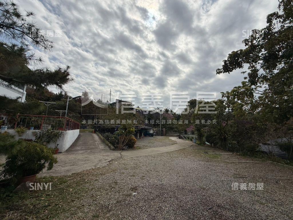 東勢千坪可營登免整理土地房屋室內格局與周邊環境