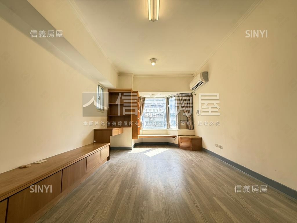 荷廈實小學區邊間兩面採光房屋室內格局與周邊環境
