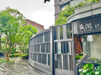觀瀾河景三房坡平車位