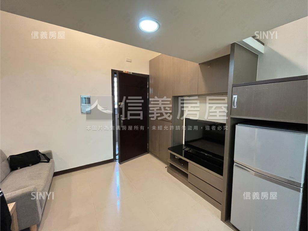 超級市民⚝挑高美美宅房屋室內格局與周邊環境