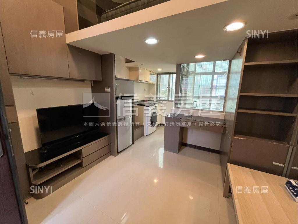 超級市民⚝挑高美美宅房屋室內格局與周邊環境