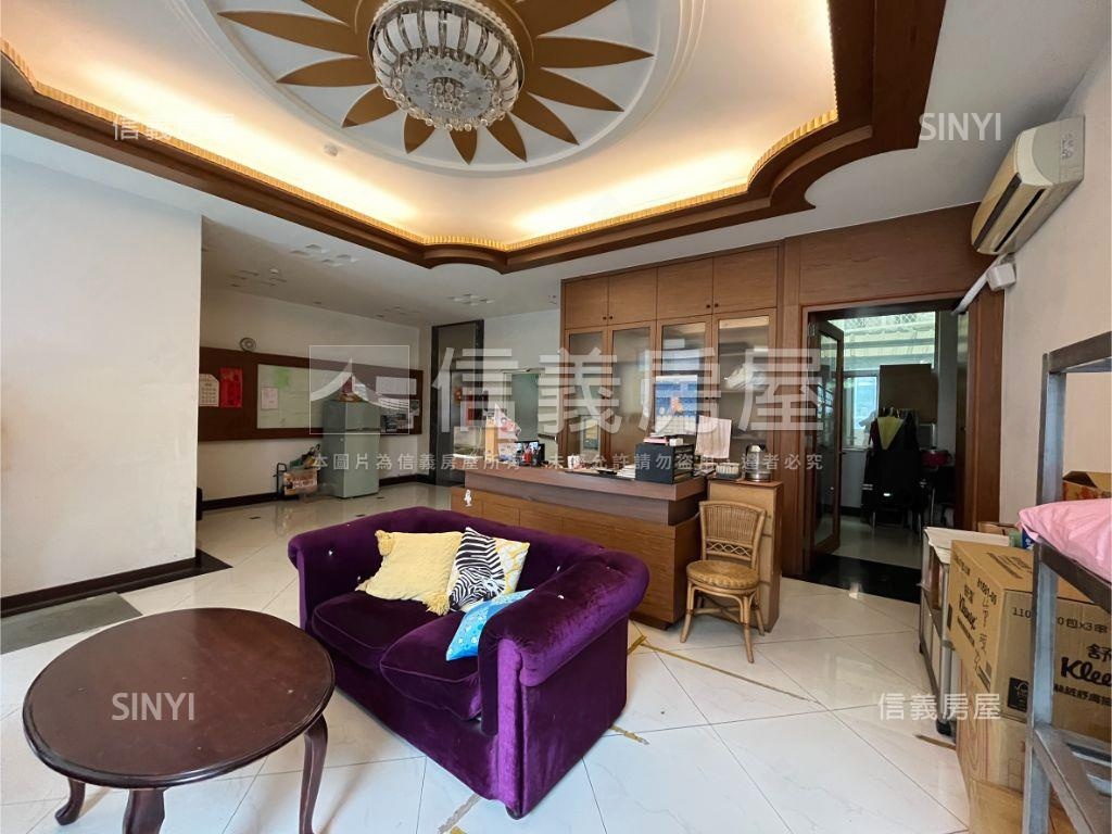 超級市民⚝挑高美美宅房屋室內格局與周邊環境