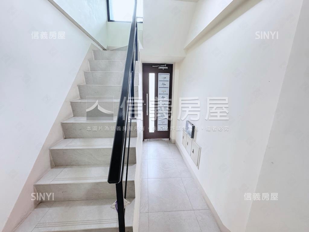 墅無界高鐵臨路電梯金透店房屋室內格局與周邊環境