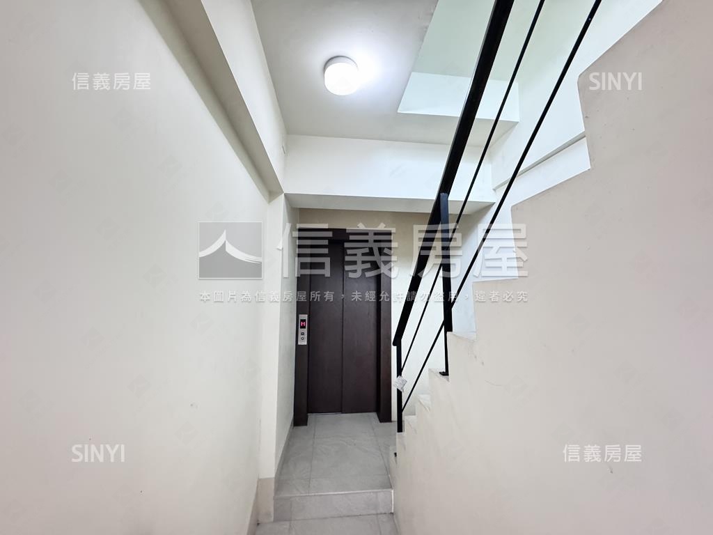 墅無界高鐵臨路電梯金透店房屋室內格局與周邊環境