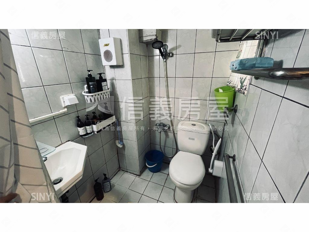 翠光良品挑高２樓房屋室內格局與周邊環境