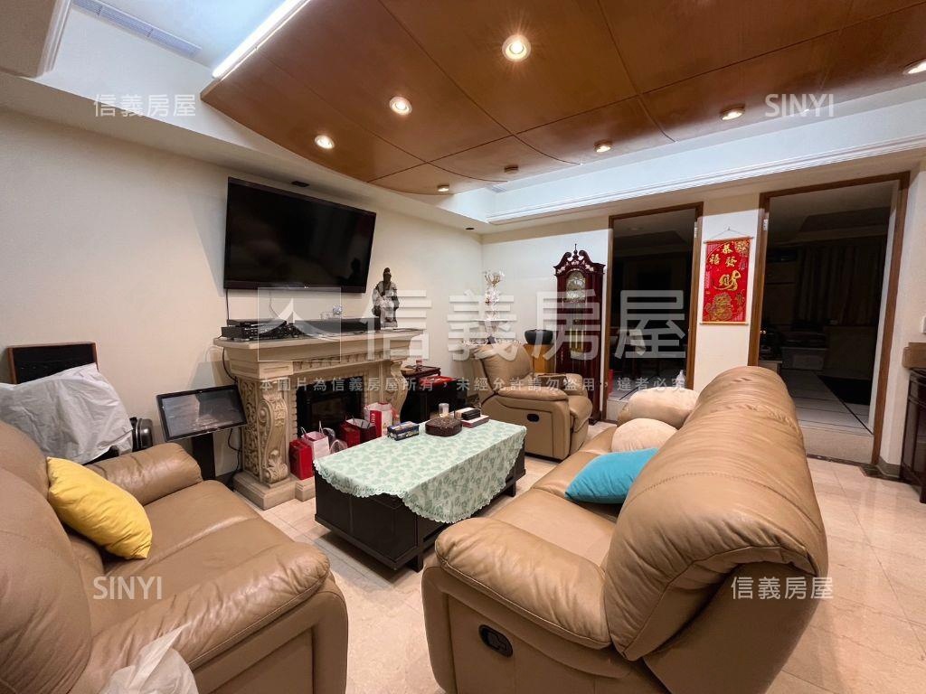 國會山莊庭院豪邸房屋室內格局與周邊環境