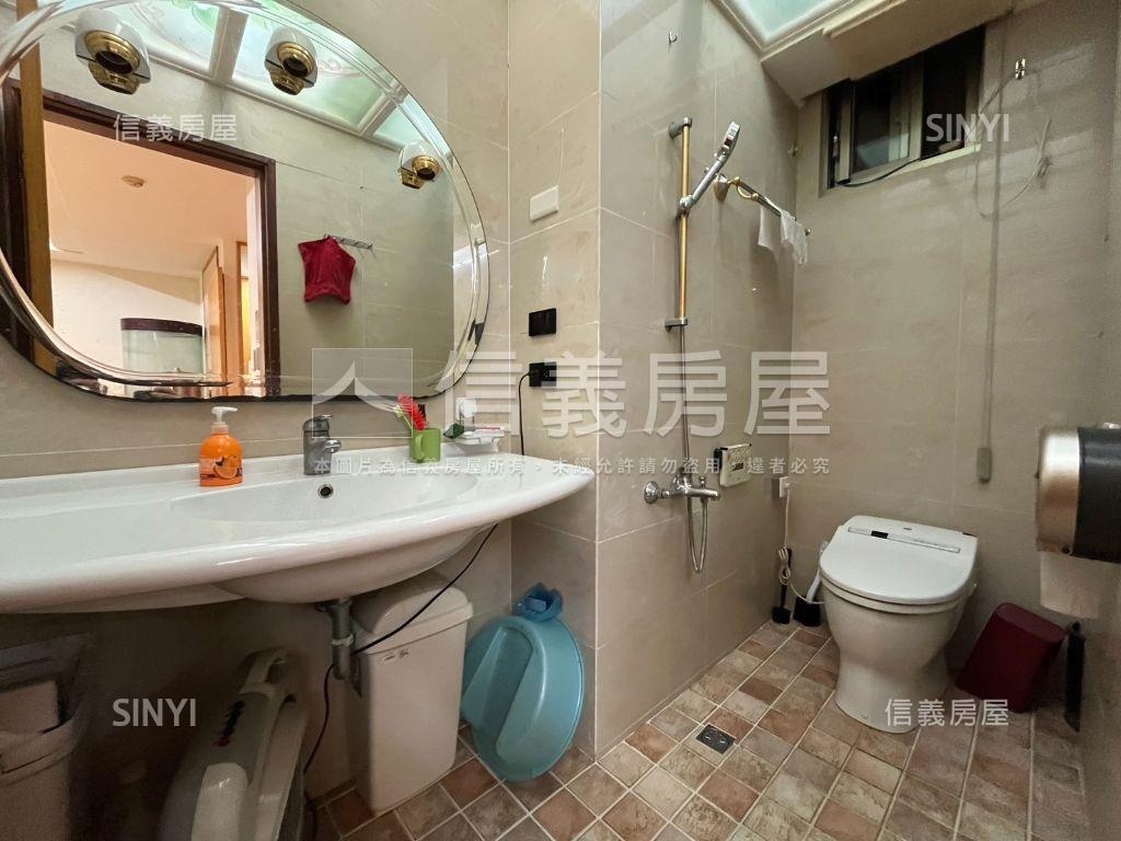 國會山莊庭院豪邸房屋室內格局與周邊環境
