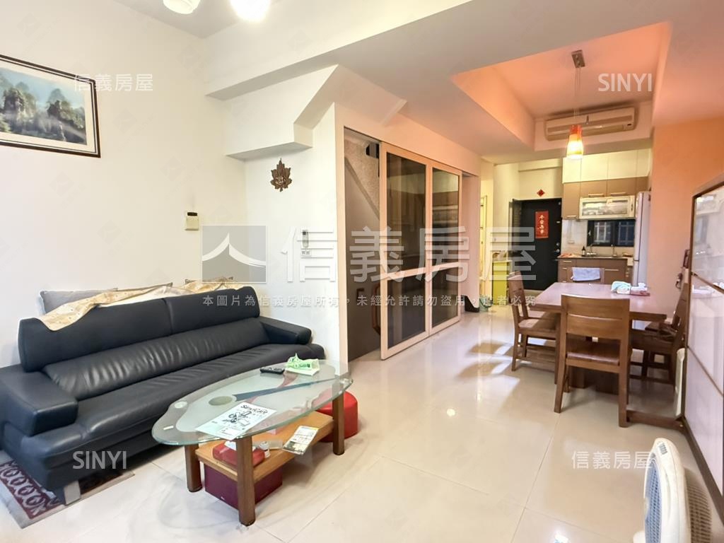 領袖天悅。中國醫雙車別墅房屋室內格局與周邊環境