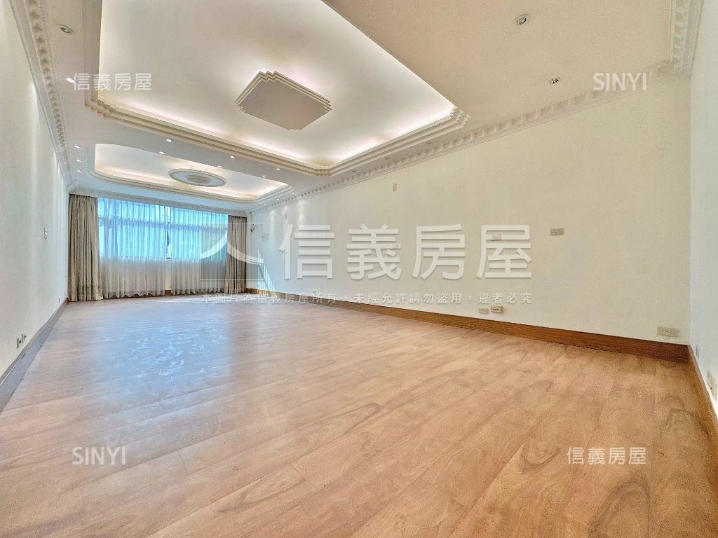 ☆正中興路二段燙金透店★房屋室內格局與周邊環境