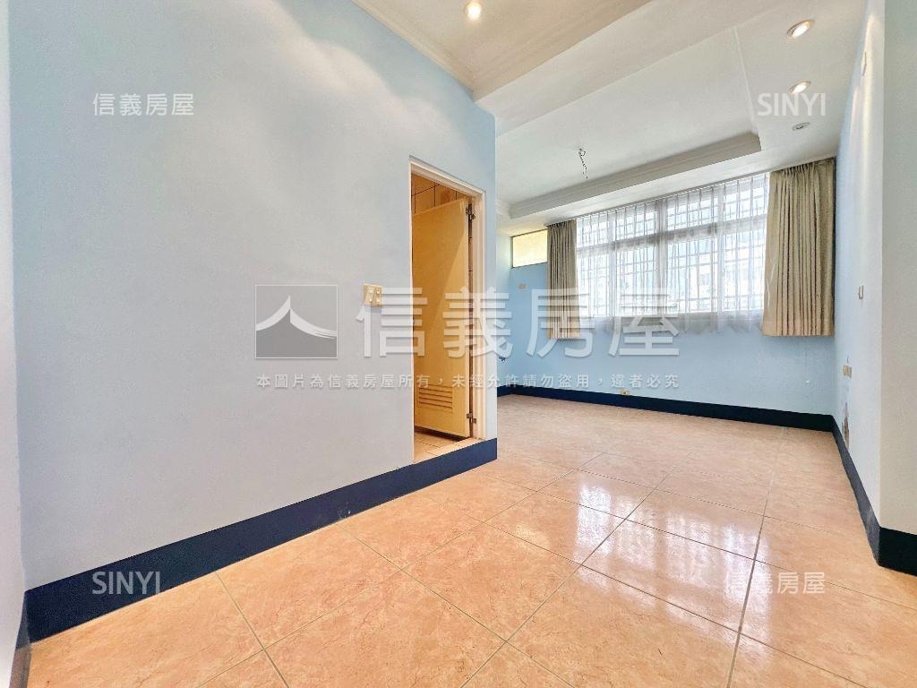 ☆正中興路二段燙金透店★房屋室內格局與周邊環境