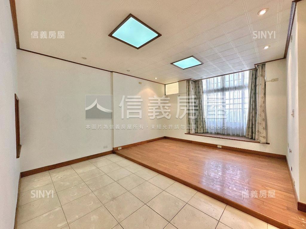 ☆正中興路二段燙金透店★房屋室內格局與周邊環境
