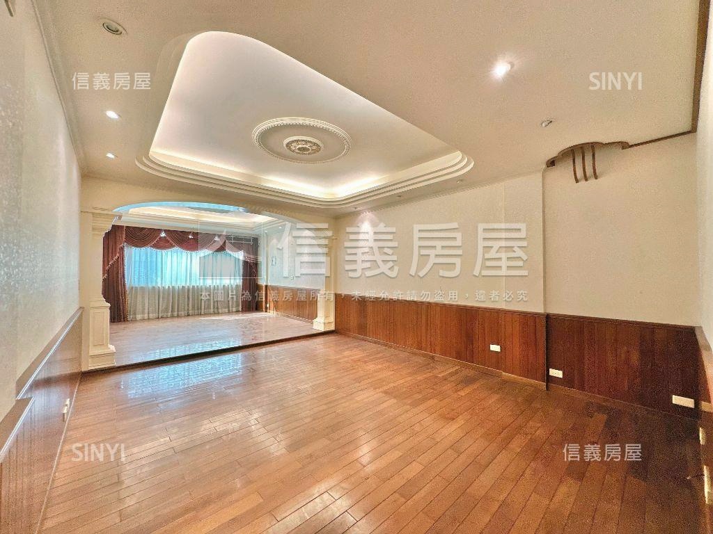 ☆正中興路二段燙金透店★房屋室內格局與周邊環境