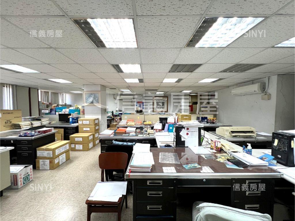 附中學區邊間採光辦公房屋室內格局與周邊環境
