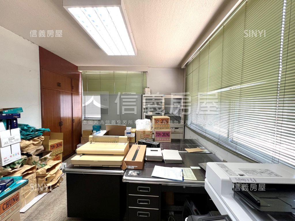 附中學區邊間採光辦公房屋室內格局與周邊環境