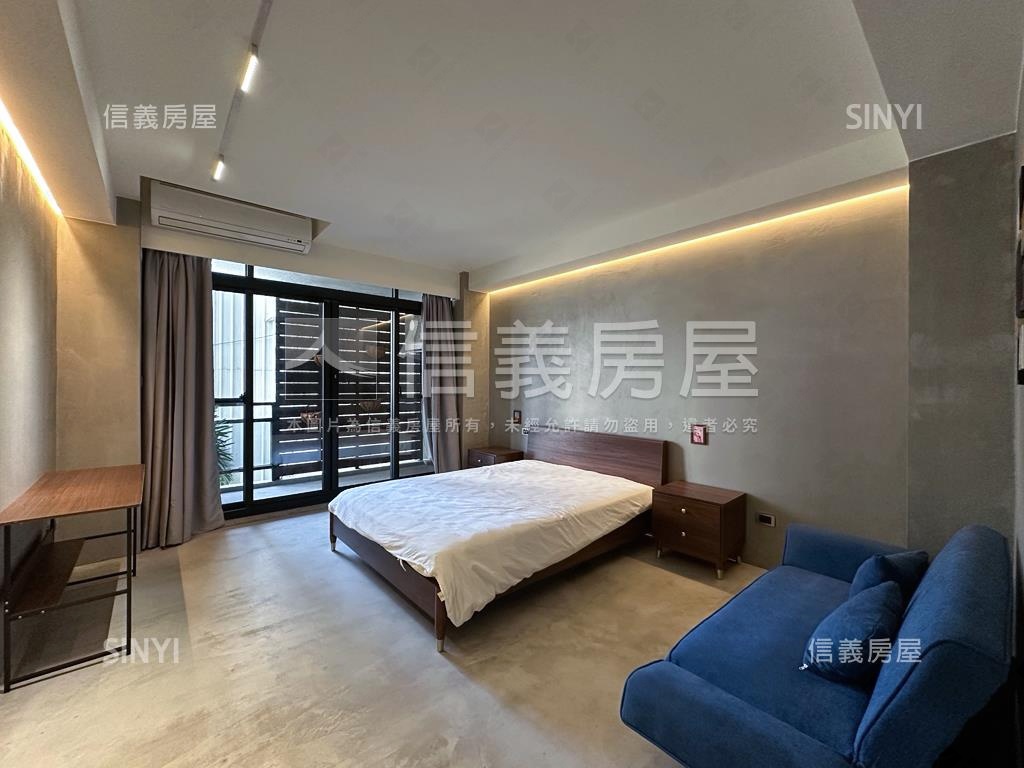 近巨蛋清水模翻新車庫別墅房屋室內格局與周邊環境