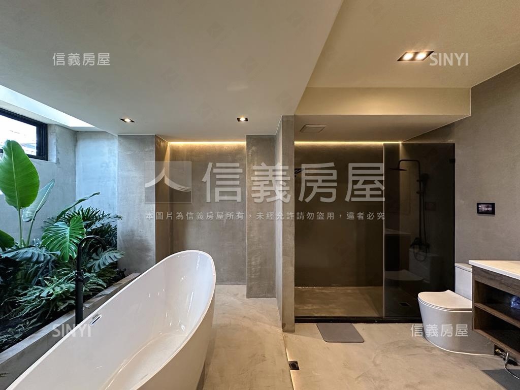 近巨蛋清水模翻新車庫別墅房屋室內格局與周邊環境