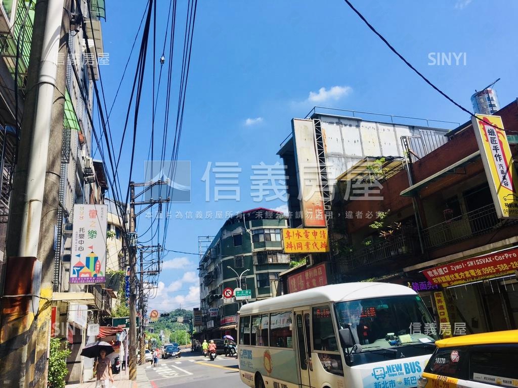 汐止大面寬店面房屋室內格局與周邊環境