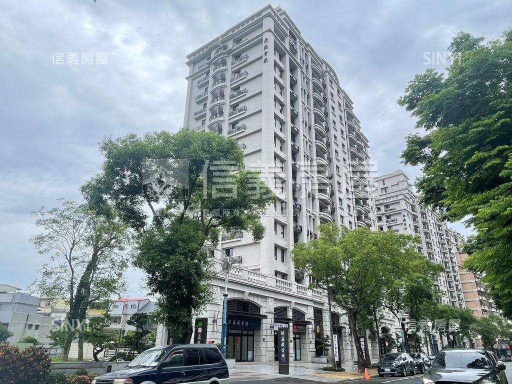 近體育園區龍慈路裝潢店面房屋室內格局與周邊環境