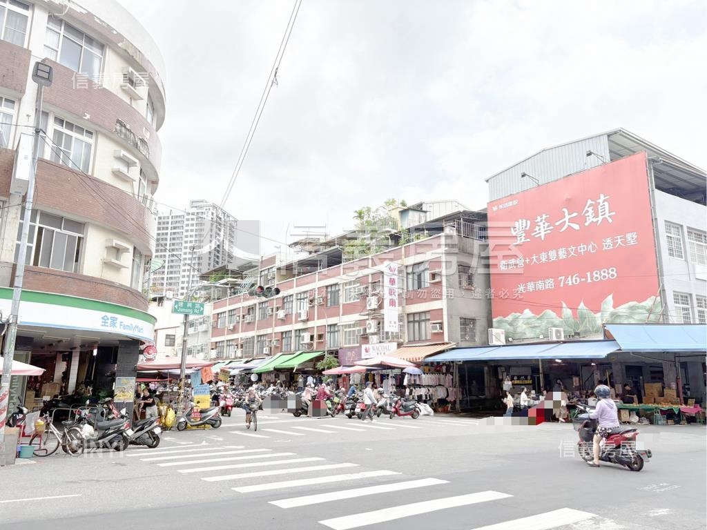 和春香檳需整理套房房屋室內格局與周邊環境