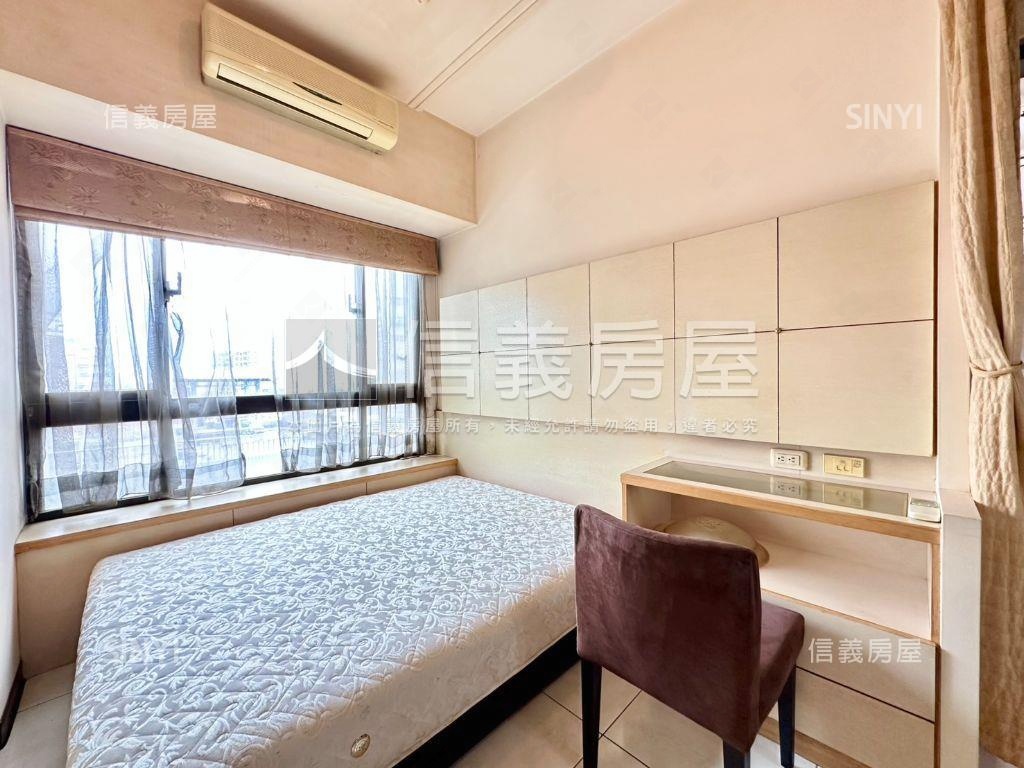 捷運星光大道電梯一房房屋室內格局與周邊環境