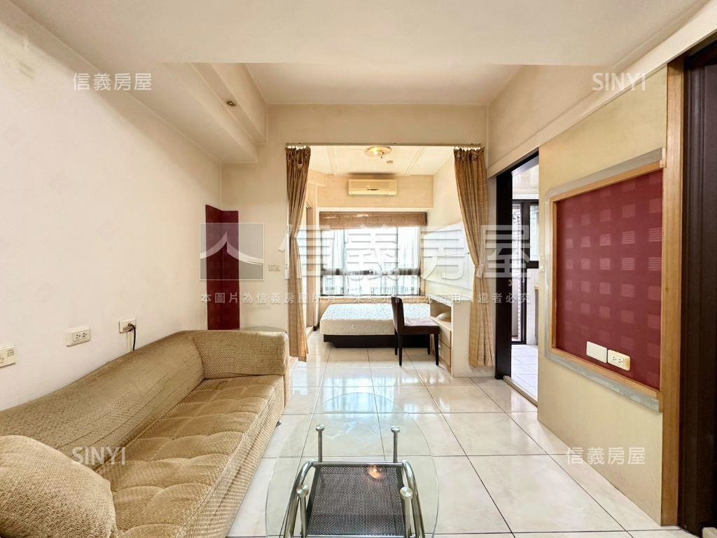 捷運星光大道電梯一房房屋室內格局與周邊環境