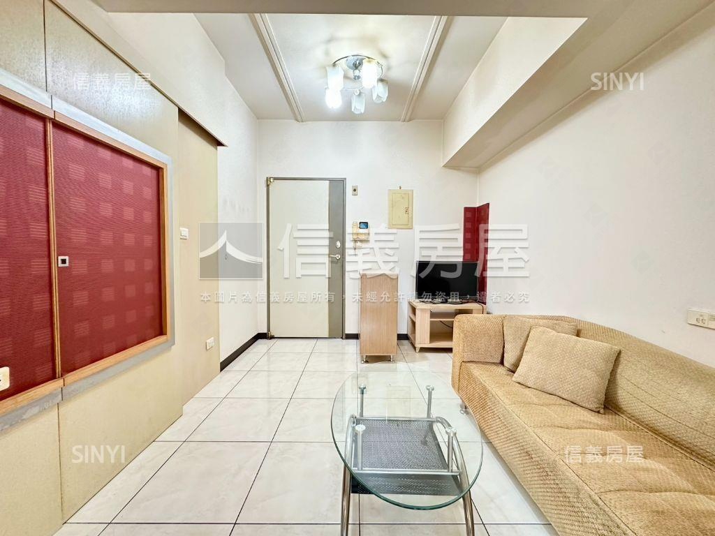 捷運星光大道電梯一房房屋室內格局與周邊環境