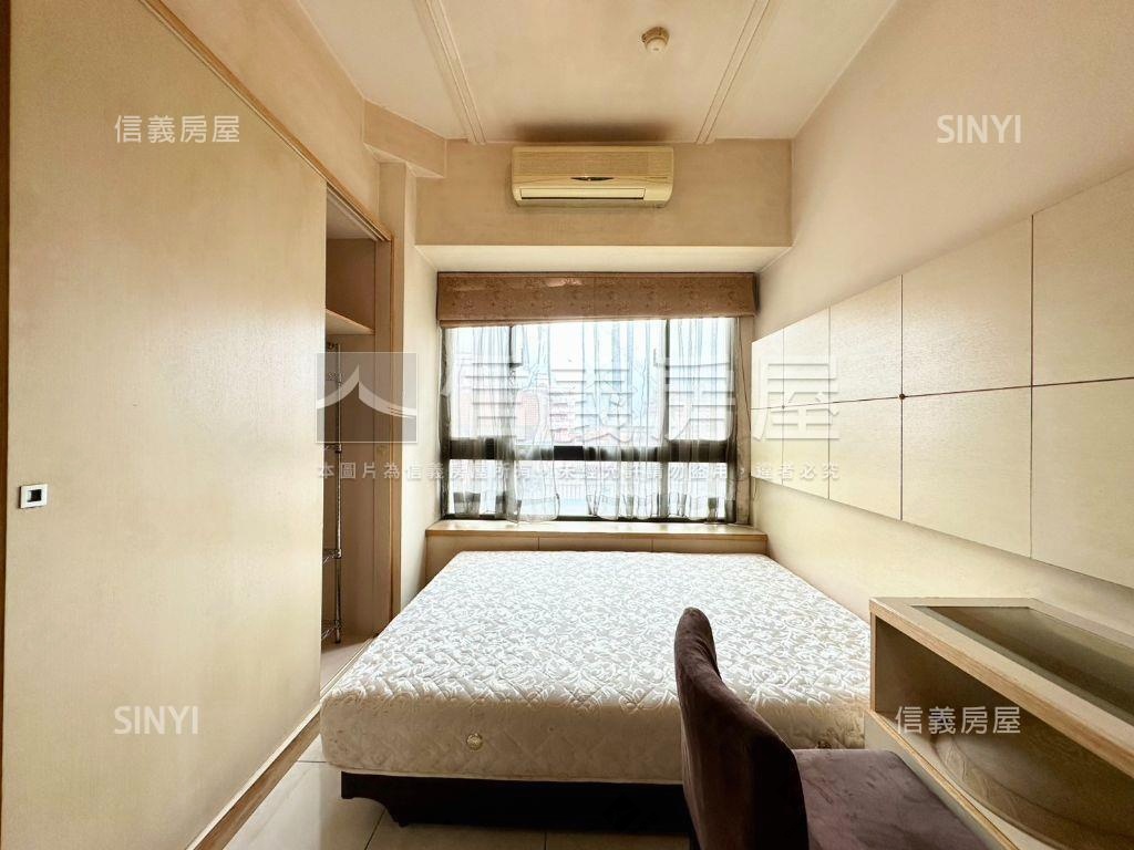 捷運星光大道電梯一房房屋室內格局與周邊環境