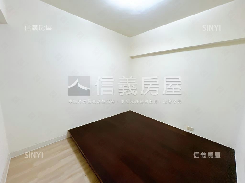 大鎮江山兩房房屋室內格局與周邊環境